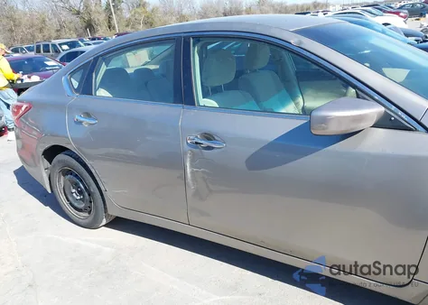 2013 Nissan Altima 2.5 S из США, поврежденный, VIN 1N4AL3AP1DC132686
